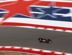 世俱杯2025-阿斯顿马丁完胜哈斯车队，维斯塔潘惊艳四座