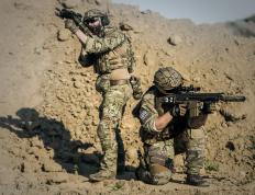 世俱杯分组-黄蜂斩落公牛，莫兰特撕裂防线，终成主宰战局的关键先生