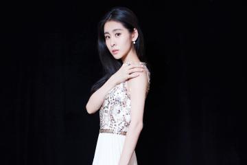 世俱杯赛程-桑巴军团强势启航，2026世界杯D组巴西完胜智利，魔笛仍闪耀