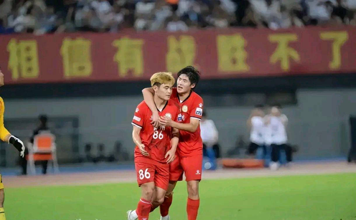 世俱杯2025-包含球员表现稳定，助力球队战胜老对手的词条