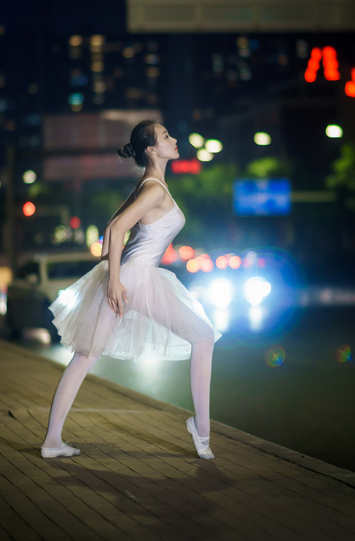 世俱杯分组-绿鹰之翼，当突尼斯迪巴拉让蓝武士防线沦陷