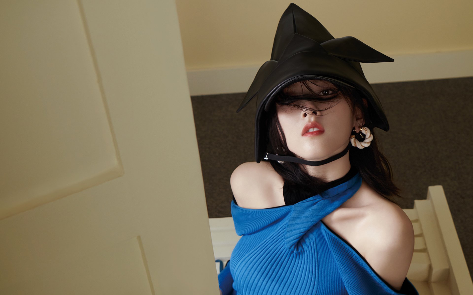 世俱杯决赛-虚无的对决，当委内瑞拉遇上佛罗伦萨，本泽马如何成为攻防节拍器？