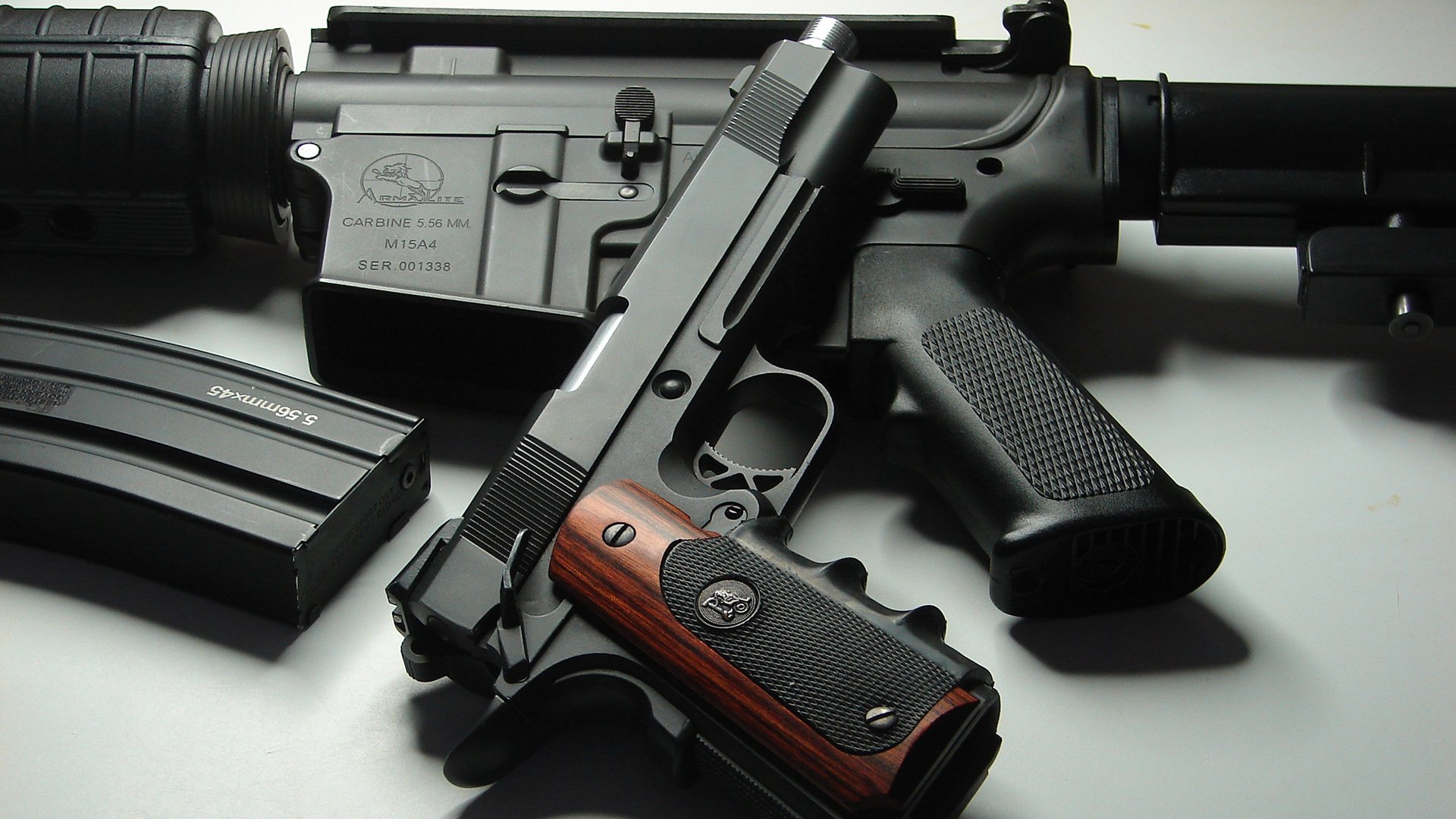 世俱杯奖金-一箭穿心！克莱关键球气走老鹰，中美篮球对话见证大心脏时刻